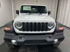 Thumbnail Photo 3 for New 2025 Jeep Wrangler
