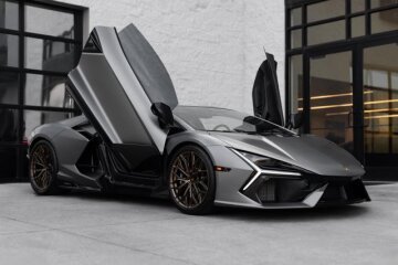 2025 Lamborghini Revuelto