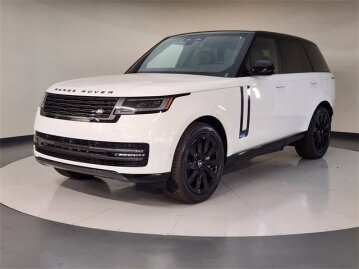 New 2025 Land Rover Range Rover SE