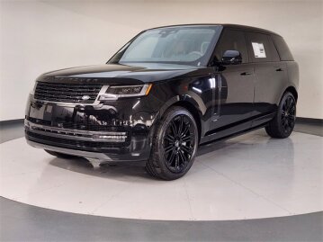 New 2025 Land Rover Range Rover SE