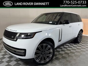 New 2025 Land Rover Range Rover SE