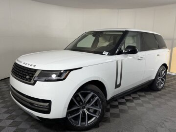 New 2025 Land Rover Range Rover SE