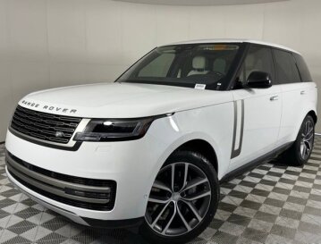 New 2025 Land Rover Range Rover SE
