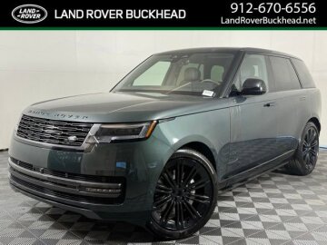 New 2025 Land Rover Range Rover SE