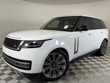 New 2025 Land Rover Range Rover SE
