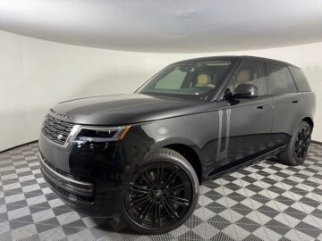 New 2025 Land Rover Range Rover SE