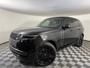 New 2025 Land Rover Range Rover SE