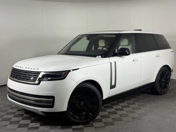 New 2025 Land Rover Range Rover SE