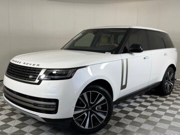 New 2025 Land Rover Range Rover SE