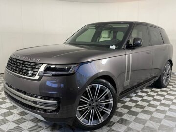 New 2025 Land Rover Range Rover SE