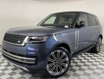 New 2025 Land Rover Range Rover SE