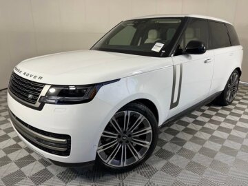 New 2025 Land Rover Range Rover SE