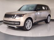 New 2025 Land Rover Range Rover SE