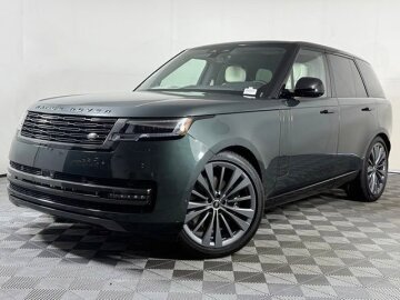 New 2025 Land Rover Range Rover SE