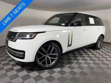 2025 Land Rover Range Rover SE