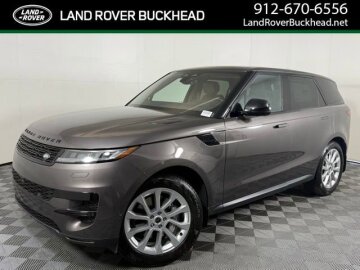 New 2025 Land Rover Range Rover Sport SE