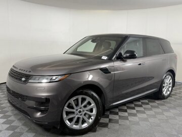 New 2025 Land Rover Range Rover Sport SE