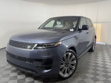 New 2025 Land Rover Range Rover Sport SE
