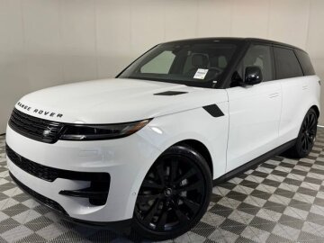 New 2025 Land Rover Range Rover Sport SE