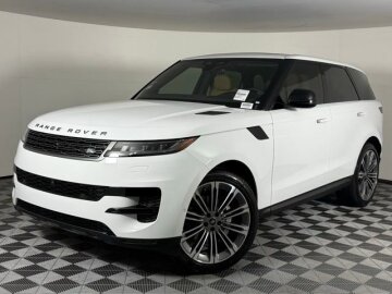 New 2025 Land Rover Range Rover Sport SE