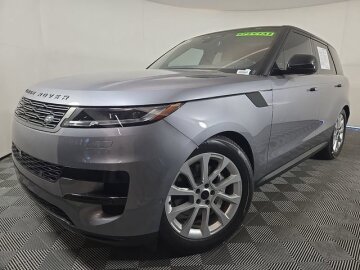 New 2025 Land Rover Range Rover Sport SE