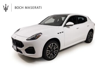 New 2025 Maserati Grecale