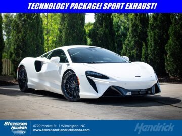 2025 McLaren Artura