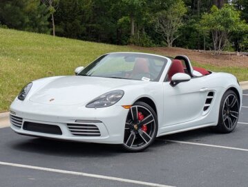 2025 Porsche 718 Boxster S