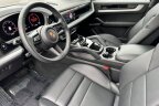 Thumbnail Photo 3 for 2025 Porsche Cayenne