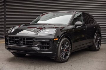 2025 Porsche Cayenne GTS
