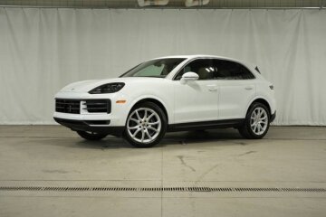 New 2025 Porsche Cayenne