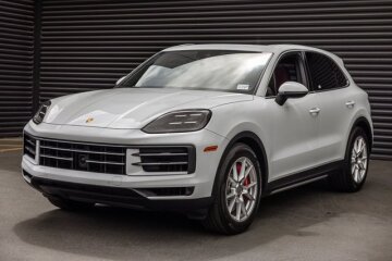 2025 Porsche Cayenne S