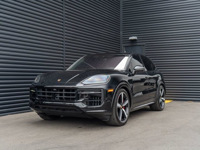 2025 Porsche Cayenne GTS