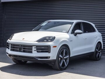 2025 Porsche Cayenne E-Hybrid