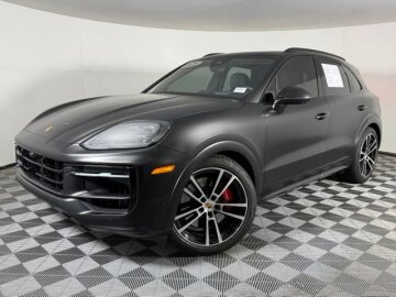 2025 Porsche Cayenne GTS
