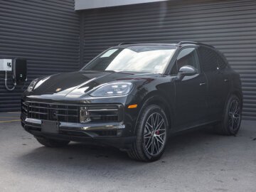 2025 Porsche Cayenne S