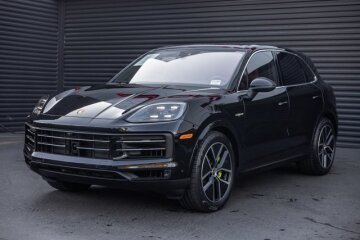 2025 Porsche Cayenne E-Hybrid