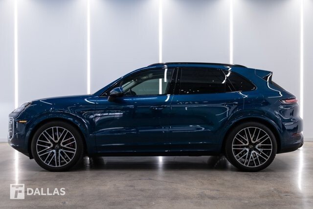 2025 Porsche Cayenne Turbo