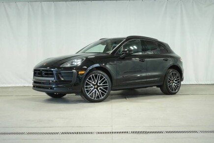 Photo 1 for New 2025 Porsche Macan