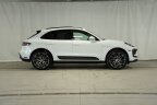 Thumbnail Photo 5 for New 2025 Porsche Macan