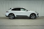 Thumbnail Photo 5 for New 2025 Porsche Macan