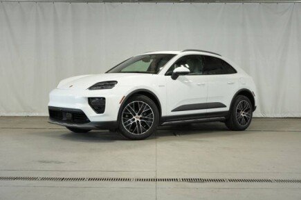Photo 1 for New 2025 Porsche Macan