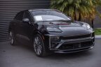 Thumbnail Photo 5 for 2025 Porsche Macan Turbo