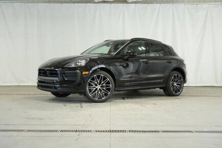 Photo 1 for New 2025 Porsche Macan
