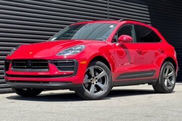 2025 Porsche Macan