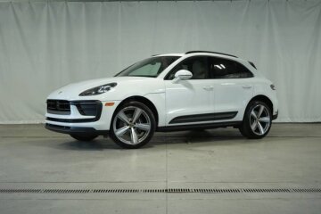 New 2025 Porsche Macan
