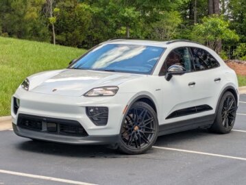 2025 Porsche Macan