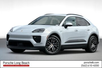 New 2025 Porsche Macan 4 Electric