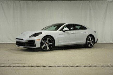 Photo 1 for New 2025 Porsche Panamera