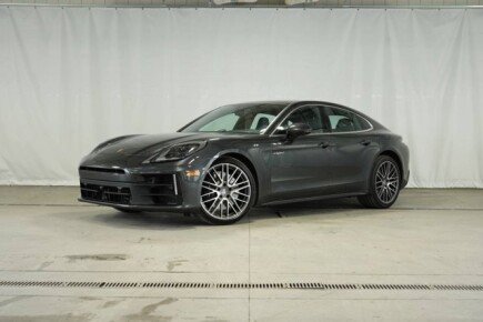 Photo 1 for New 2025 Porsche Panamera